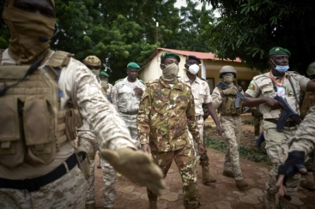 Avec le coup de force des militaires, le Mali replonge dans l’incertitude