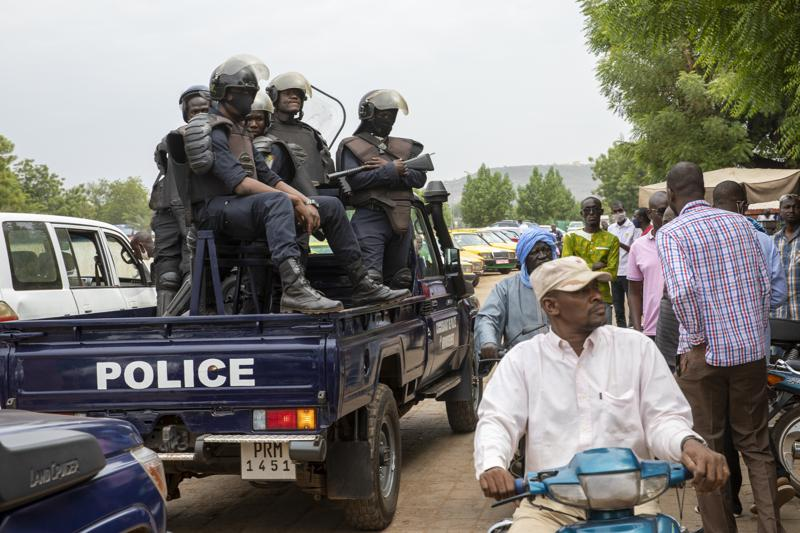 Mali’s coup leader wrests back control of the government