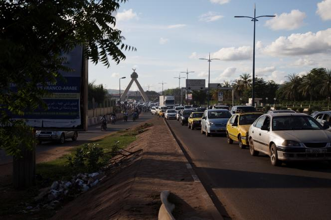 Au Mali, la junte tente un coup de force pour maintenir son emprise sur le gouvernement