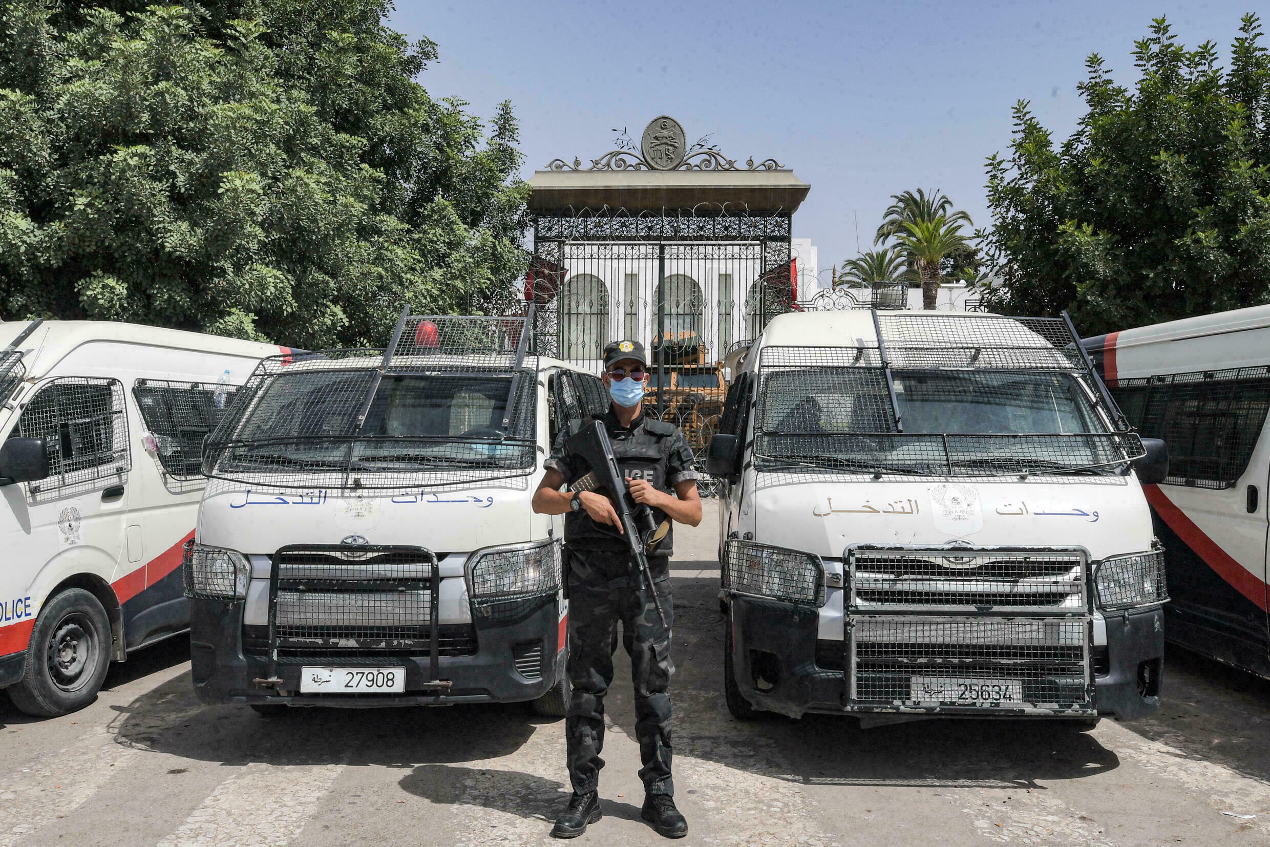 En Tunisie, inquiétudes après l’arrestation de plusieurs députés critiques du président Saïed