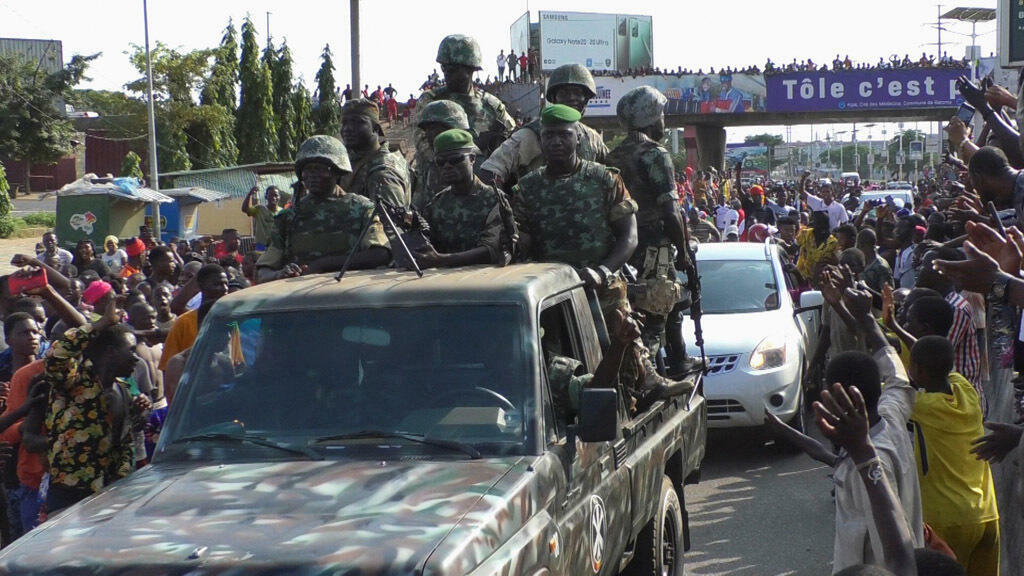 Guinée: les concertations annoncées par la junte suscitent attentes et interrogations