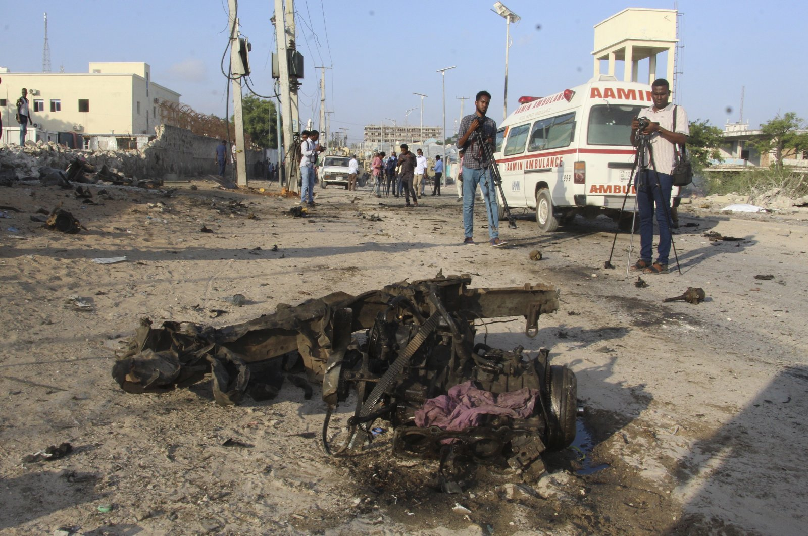 3 dead, many injured as al-Shabaab terror hits Somalia’s Mogadishu