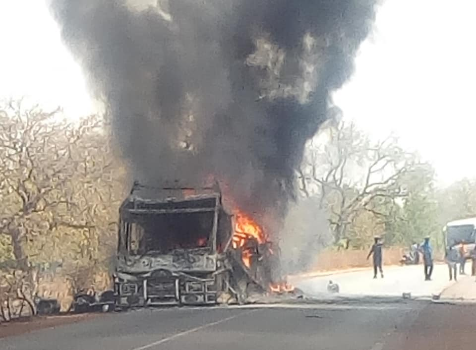 Mali : une attaque terroriste fait de nombreuses victimes dans le centre du pays, selon des témoins