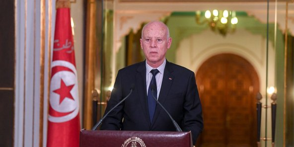 Tunisie : poussé dans ses derniers retranchements, Kaïs Saïed dissout l’Assemblée