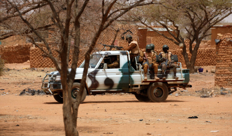 Burkina Faso : 86 morts lors de l’attaque de Seytenga (nouveau bilan)