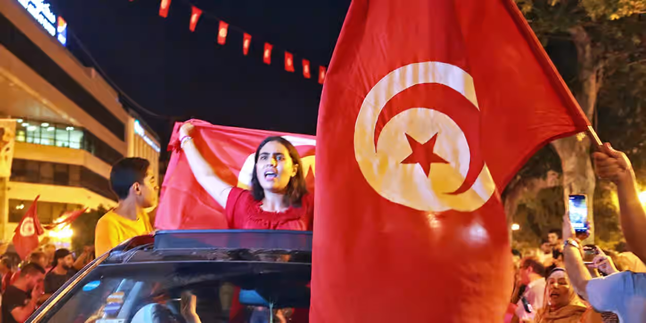 Tunisie : victoire en trompe-l’œil pour le projet constitutionnel de Kaïs Saïed