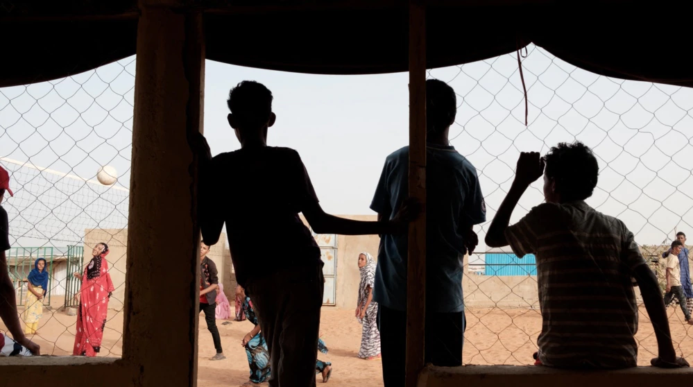 “Pris entre deux feux” au Mali, les réfugiés affluent en Mauritanie