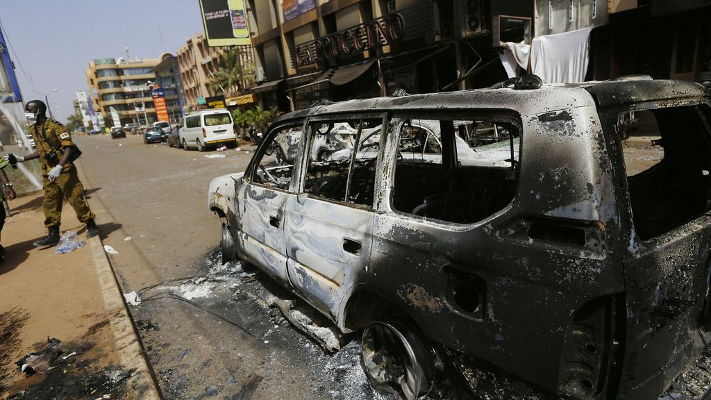 Burkina Faso: at least eight dead, including six civilians, in two separate attacks