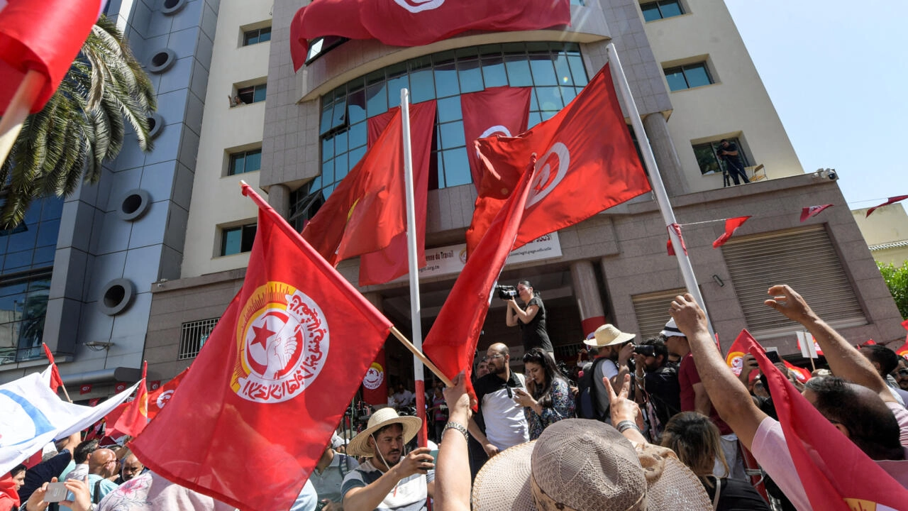 Tunisie: le plus important syndicat du pays, l’UGTT, cesse toute collaboration avec le gouvernement